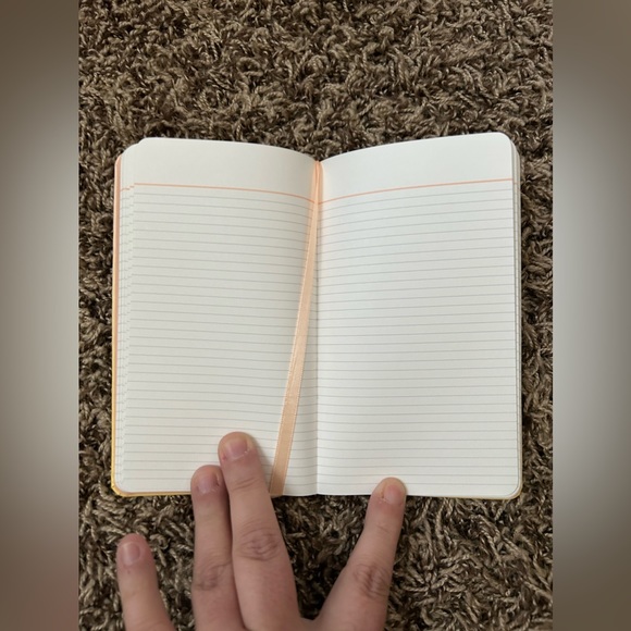 Erin Condren Every Summer Has A Story Picket Notebook
Lined paper - Picture 3 of 4